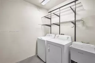 3405 Emerald Oaks Dr, Hollywood, FL 33021 - Photo 21