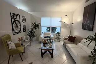 10390 E Utopia Cir E, Boynton Beach, FL 33437 - Photo 13