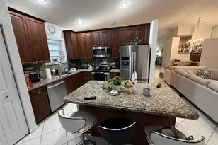 10390 E Utopia Cir E, Boynton Beach, FL 33437 - Photo 7