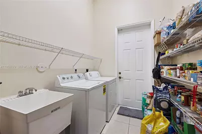 109 SW 128th Ave, Plantation, FL 33325 - Photo 15