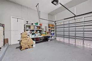 109 SW 128th Ave, Plantation, FL 33325 - Photo 19