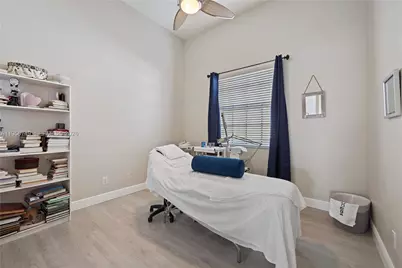 109 SW 128th Ave, Plantation, FL 33325 - Photo 17