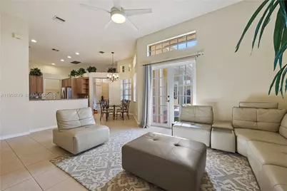109 SW 128th Ave, Plantation, FL 33325 - Photo 29