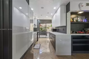 3404 Cherry Garden Cir, Lauderhill, FL 33319 - Photo 9