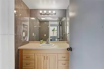 3404 Cherry Garden Cir #154, Lauderhill, FL 33319 - Photo 7