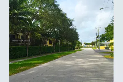 8950 NE 8th Ave #312, Miami, FL 33138 - Photo 33