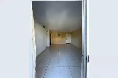 8950 NE 8th Ave #312, Miami, FL 33138 - Photo 7