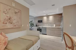 121 NE 34th St, Miami, FL 33137 - Photo 27