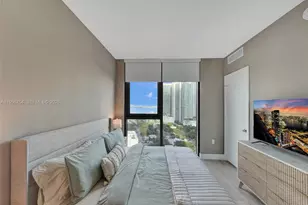 121 NE 34th St, Miami, FL 33137 - Photo 21