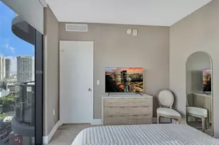 121 NE 34th St, Miami, FL 33137 - Photo 19