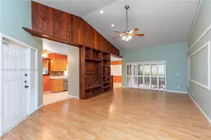 9360 S Chelsea Dr S, Plantation, FL 33324 - Photo 9