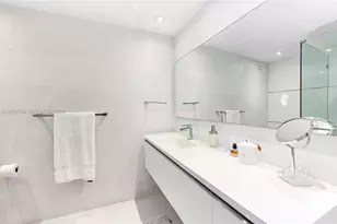 5255 Collins Ave, Miami Beach, FL 33140 - Photo 25