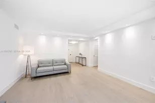 5255 Collins Ave, Miami Beach, FL 33140 - Photo 13