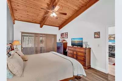 2350 Elm Ct, Pembroke Pines, FL 33026 - Photo 39