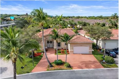 109 SW 128th Ave, Plantation, FL 33325 - Photo 3