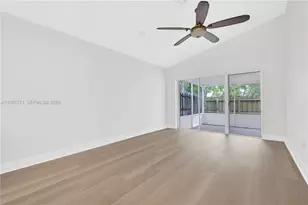 10048 SW 222nd St, Cutler Bay, FL 33190 - Photo 13