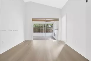 10048 SW 222nd St, Cutler Bay, FL 33190 - Photo 17