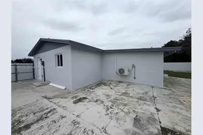 15111 SW 299th St, Homestead, FL 33033 - Photo 9