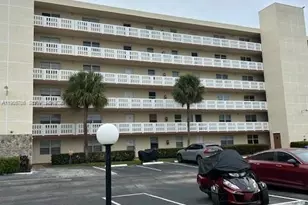 301 SE 3rd St, Dania Beach, FL 33004 - Photo 1