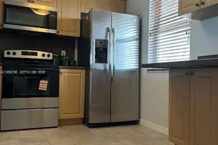 301 SE 3rd St, Dania Beach, FL 33004 - Photo 7