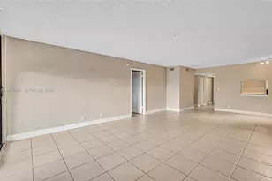 400 Commodore Dr, Plantation, FL 33325 - Photo 17