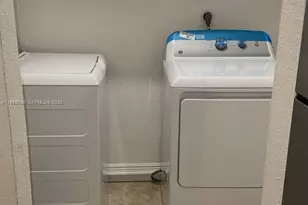 2617 SW 32nd Ct, Miami, FL 33133 - Photo 37