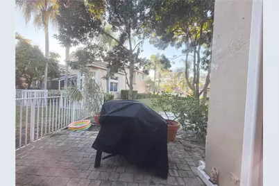 1122 SW 158th Ave #1122, Pembroke Pines, FL 33027 - Photo 15