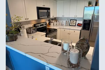 60 NW 37th Ave #602, Miami, FL 33125 - Photo 9