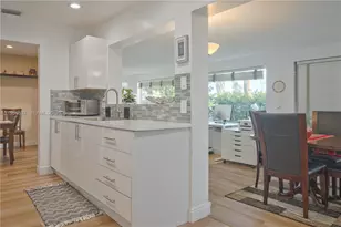 1236 NW 43rd St, Deerfield Beach, FL 33064 - Photo 15