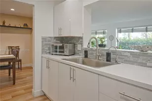 1236 NW 43rd St, Deerfield Beach, FL 33064 - Photo 19