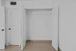 200 Lakeview Dr, Weston, FL 33326 - Photo 25