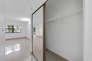 200 Lakeview Dr, Weston, FL 33326 - Photo 29