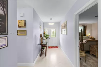 7185 E Tropical Way, Plantation, FL 33317 - Photo 5