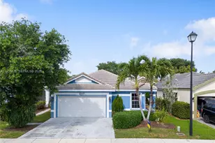 2707 Pinewood Ct, Davie, FL 33328 - Photo 23