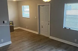 240 SE 9th Ave, Pompano Beach, FL 33060 - Photo 9