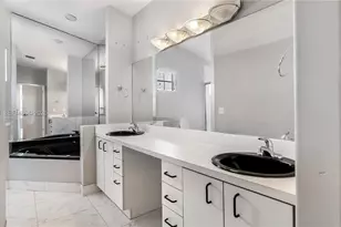 20820 San Simeon Way, Miami, FL 33179 - Photo 31