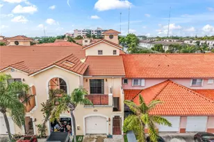 20820 San Simeon Way, Miami, FL 33179 - Photo 3