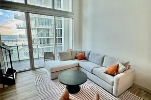 300 S Biscayne Blvd, Miami, FL 33131 - Photo 21