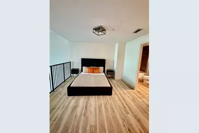 300 S Biscayne Blvd #L-1210, Miami, FL 33131 - Photo 25