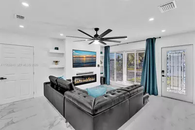 560 N Perviz Ave, Opa-Locka, FL 33054 - Photo 17