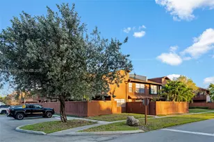6554 SW 114th Pl, Miami, FL 33173 - Photo 1