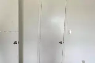 4174 Inverrary Dr, Lauderhill, FL 33319 - Photo 23