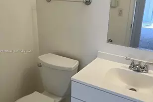 151 SW 135th Terrace, Pembroke Pines, FL 33027 - Photo 15