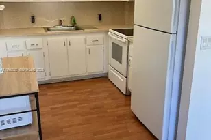 151 SW 135th Terrace, Pembroke Pines, FL 33027 - Photo 9