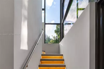 2805 Freeman St, Miami, FL 33133 - Photo 13