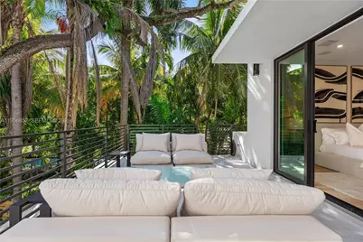 2805 Freeman St, Miami, FL 33133 - Photo 17
