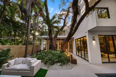 2805 Freeman St, Miami, FL 33133 - Photo 45