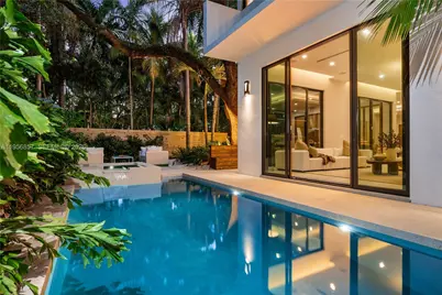 2805 Freeman St, Miami, FL 33133 - Photo 7