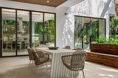 2805 Freeman St, Miami, FL 33133 - Photo 29