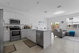 12204 NW 23rd Ct, Miami, FL 33167 - Photo 9